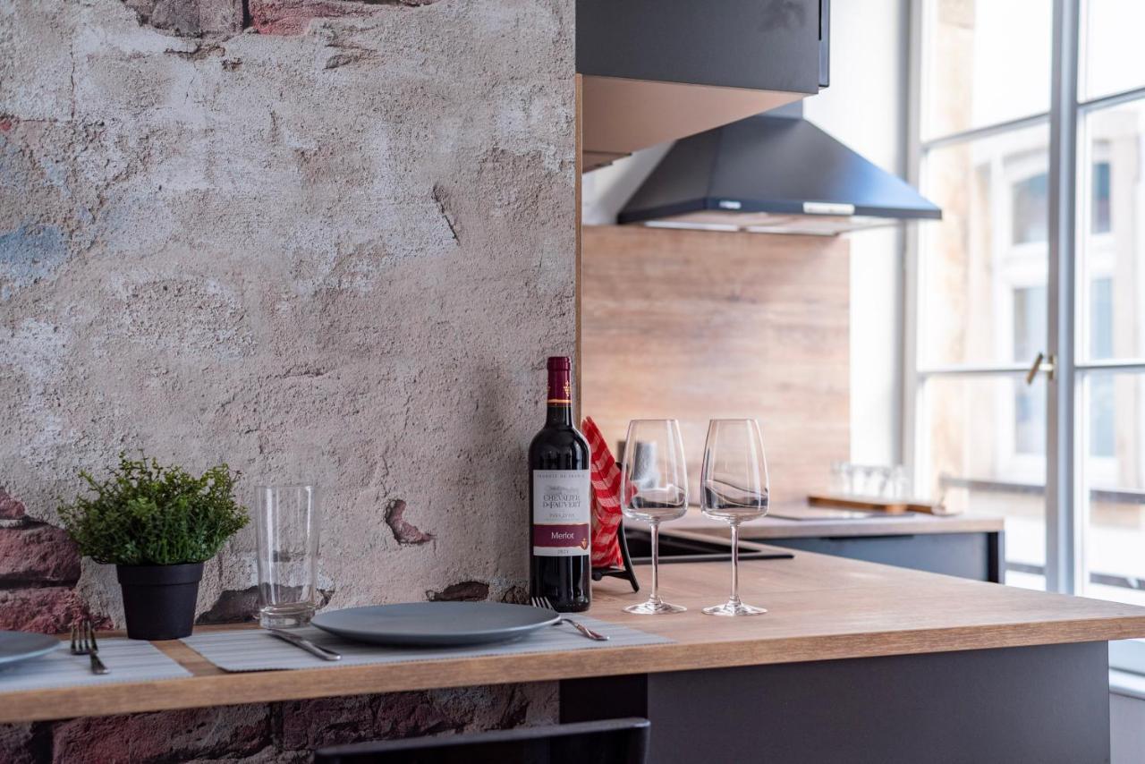 Chez Francoise - Hyper-Centre, Vue Cathedrale Apartment Страсбург Екстериор снимка